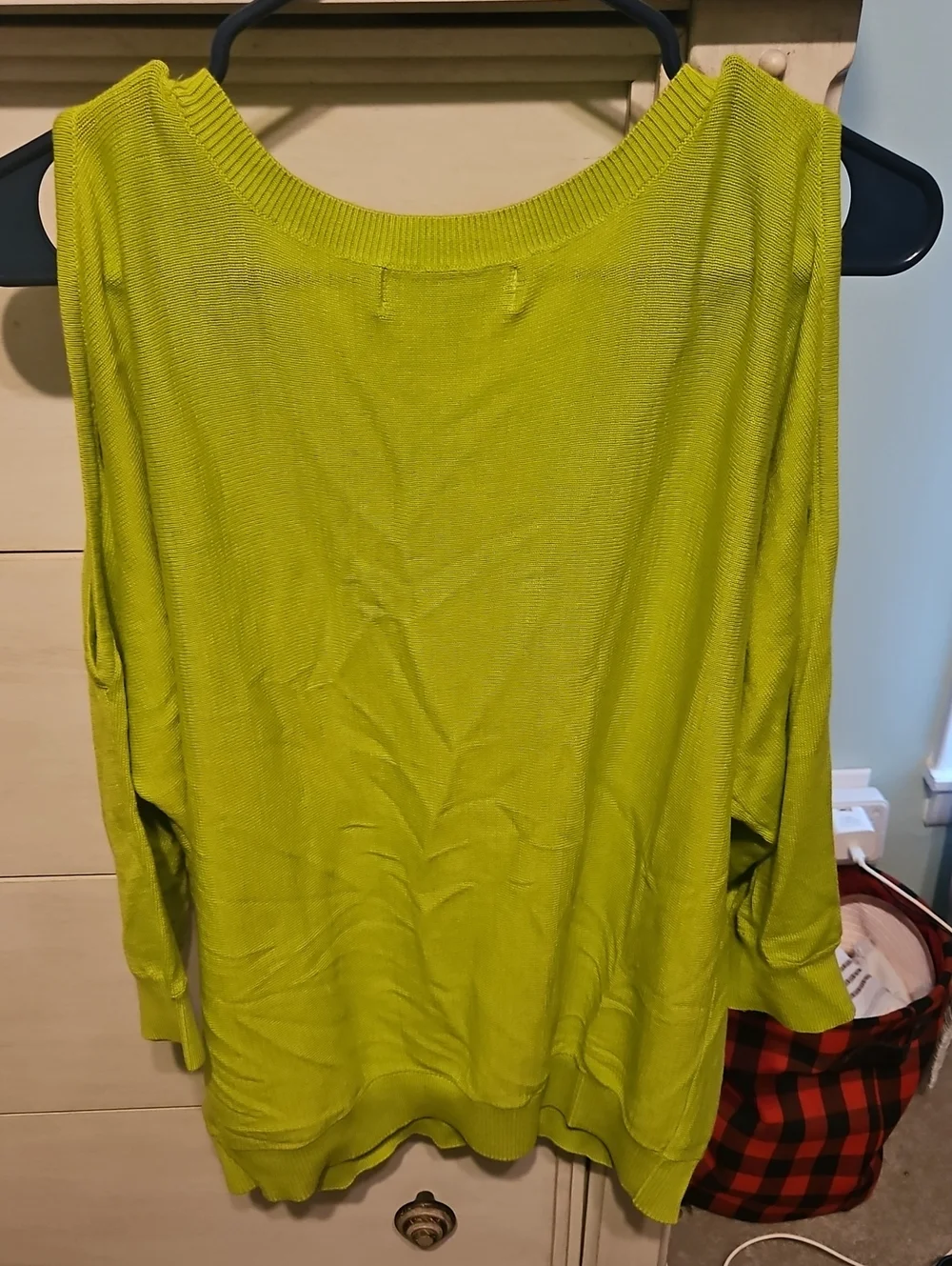 Michael KORS Women’s Lime Cold-Shoulder Knit Top